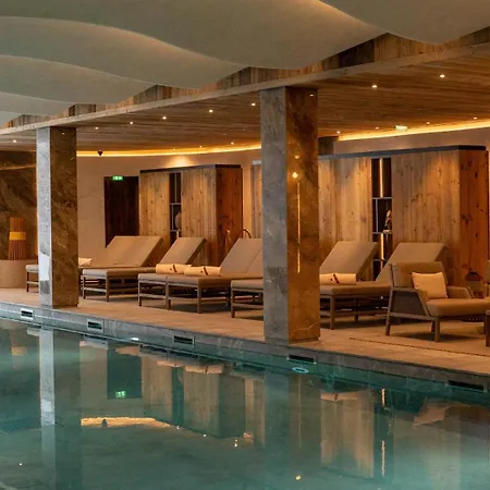 Apartment Antares Meribel & *